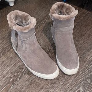 Steve Madden Wedged Bootie.